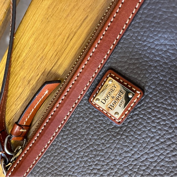 Dooney & Bourke Gray Wristlet - Picture 2 of 4